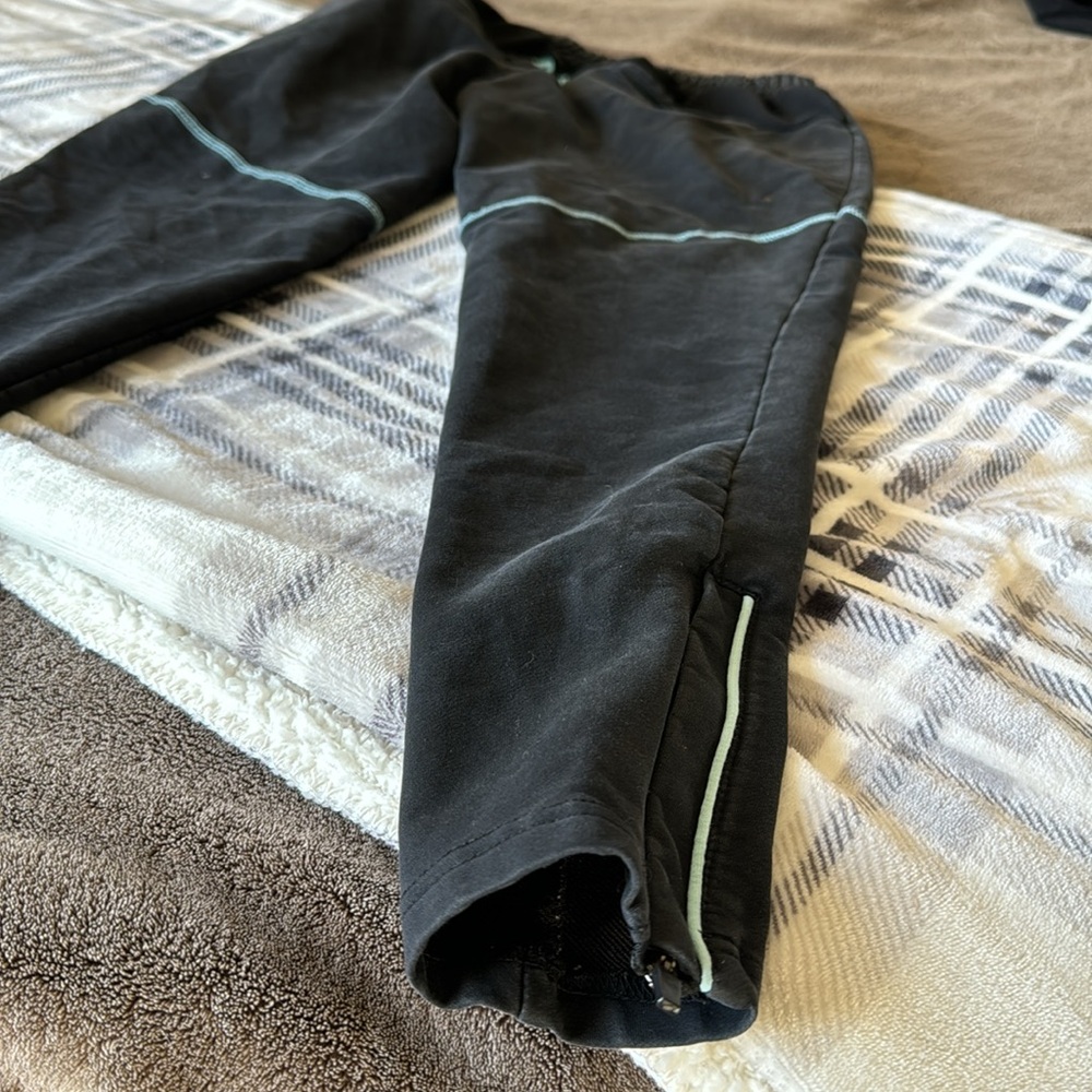 Sweats - Picture 3 of 3